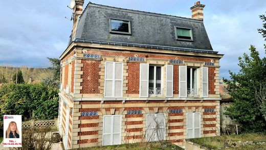 Casa de lujo en Chaumont-en-Vexin, Oise