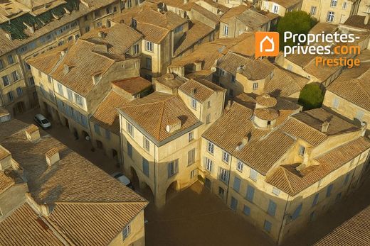 Mansion in Uzès, Gard