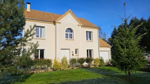 Luxury home in Gambais, Yvelines