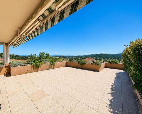 Apartment in Bormes-les-Mimosas, Var