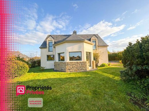 Luxury home in Pleubian, Côtes-d'Armor