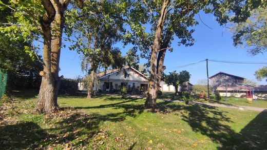 Luxury home in Casteljaloux, Lot-et-Garonne