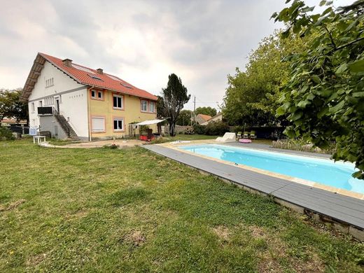 Luxury home in Paimboeuf, Loire-Atlantique