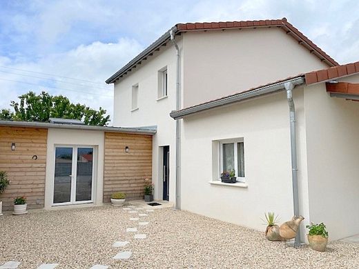Πολυτελή κατοικία σε Saint-Jean-de-Liversay, Charente-Maritime