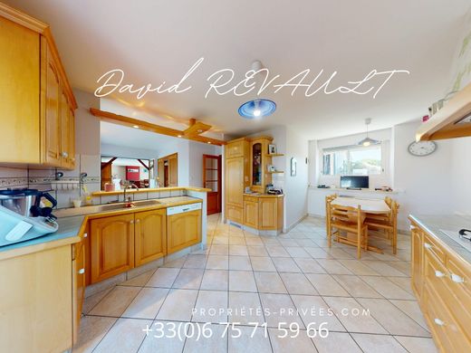 Elven, Morbihanの高級住宅