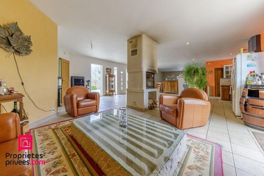 Maison de luxe à Le Dorat, Haute-Vienne