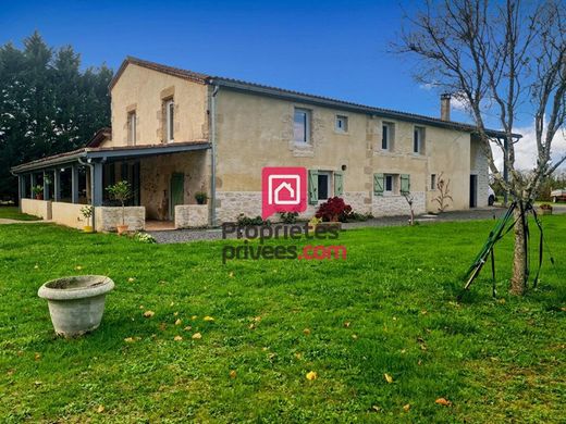 Luxury home in Savignac, Gironde