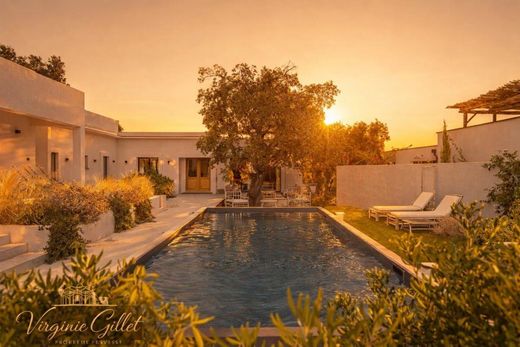 Villa in Sainte-Lucie de Porto-Vecchio, South Corsica