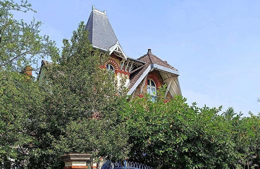 Luxury home in Neuilly-Plaisance, Seine-Saint-Denis