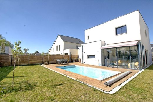 Luxury home in Brain-sur-l'Authion, Maine-et-Loire