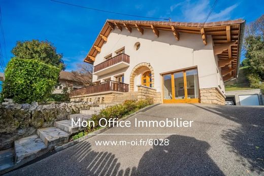 Luxe woning in Frangy, Haute-Savoie