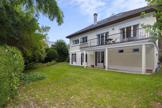 Villa in Le Pecq, Yvelines