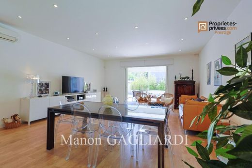 Villa in Six-Fours-les-Plages, Var