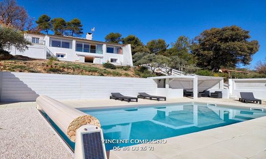 Luxury home in Esparron-de-Verdon, Alpes-de-Haute-Provence