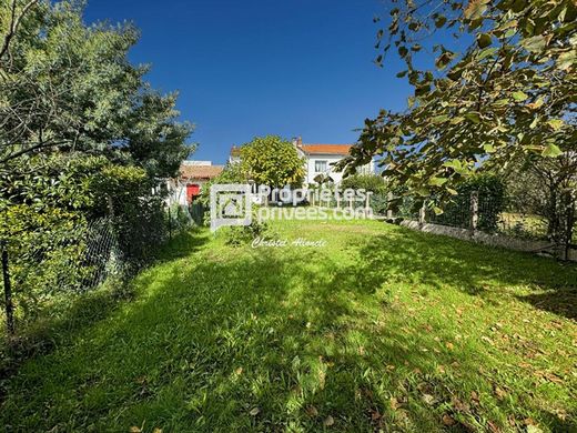 Casa de lujo en Pessac, Gironda