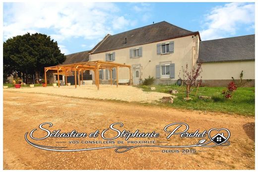 Rural or Farmhouse in Patay, Loiret