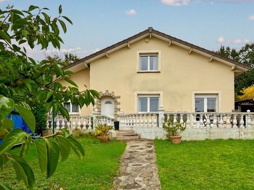 Luxe woning in Goussainville, Val d'Oise