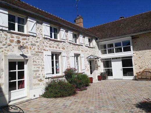 Πολυτελή κατοικία σε Saint-Maurice-Montcouronne, Essonne