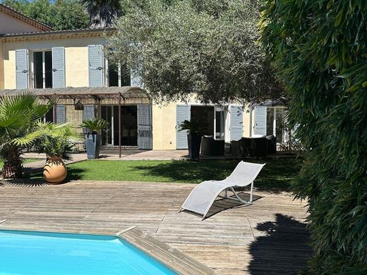 Luxury home in Rayol-Canadel-sur-Mer, Var
