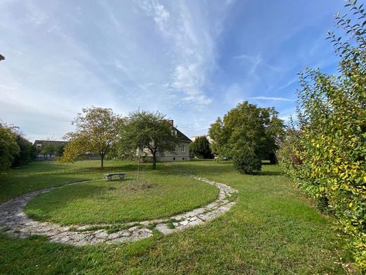 Luxury home in Chantilly, Oise