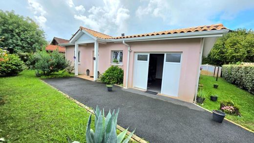 Luxury home in Andernos-les-Bains, Gironde