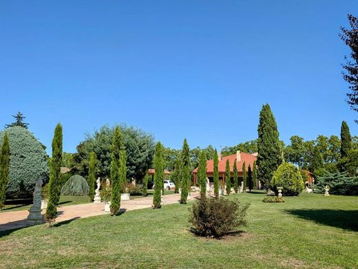 Luxury home in Cazères, Upper Garonne