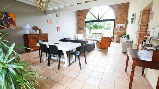 Luxe woning in Deyme, Upper Garonne