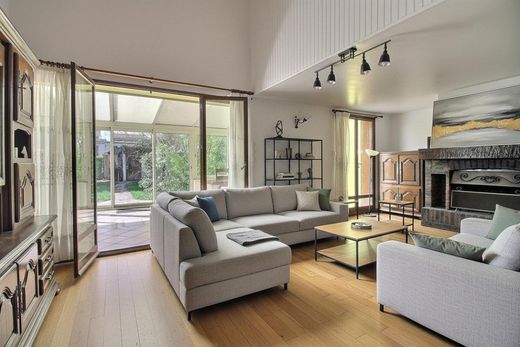 Luxury home in Antony, Hauts-de-Seine