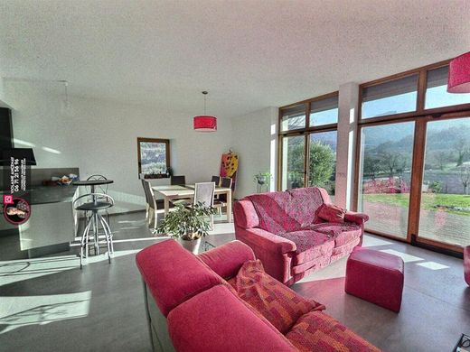 Luxury home in Montagnole, Savoy