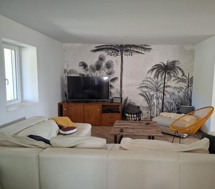 Luxury home in Ongles, Alpes-de-Haute-Provence