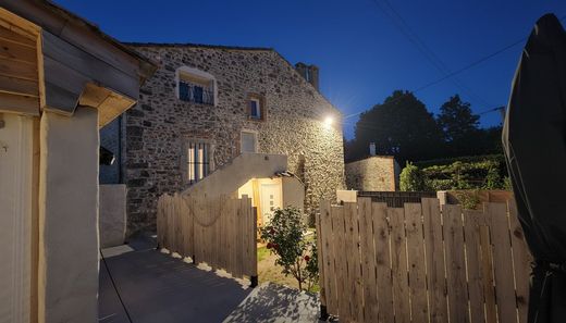 Luxury home in Tornac, Gard