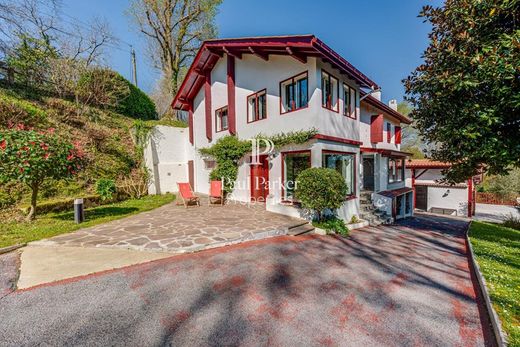 Villa in Arcangues, Pyrénées-Atlantiques