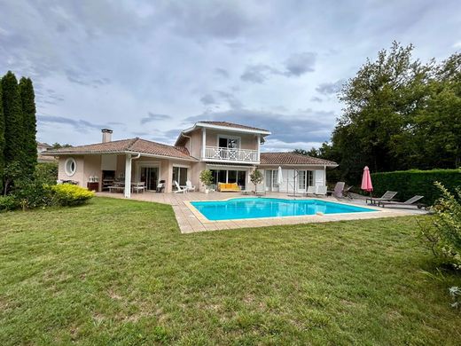 Luxury home in Moliets-et-Maa, Landes