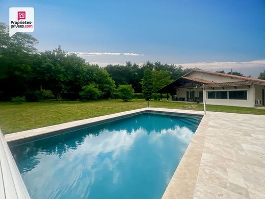 Luksusowy dom w Bazas, Gironde