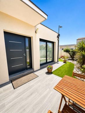 Luxury home in Béziers, Hérault