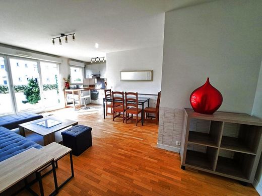 Apartment / Etagenwohnung in Malakoff, Hauts-de-Seine