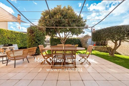 Luxury home in Gardanne, Bouches-du-Rhône