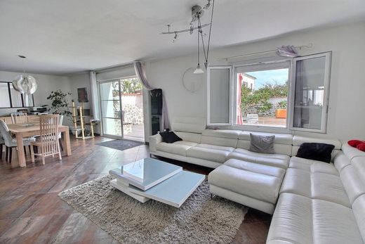 Luxe woning in Saint-Sulpice-de-Royan, Charente-Maritime