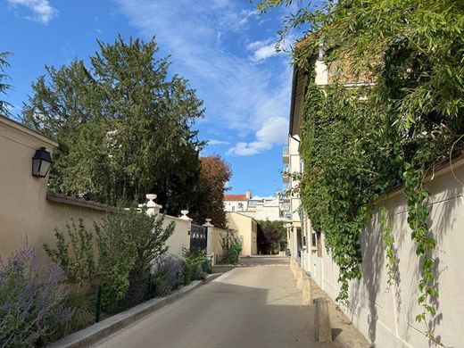 Luxury home in Versailles, Yvelines