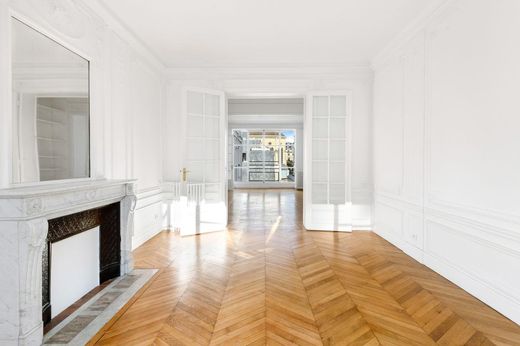 Apartment / Etagenwohnung in Saint-Germain, Odéon, Monnaie, Paris