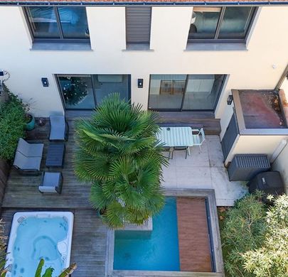 Luxury home in Bordeaux, Gironde