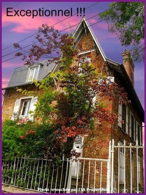 Luxury home in Meulan-en-Yvelines, Yvelines