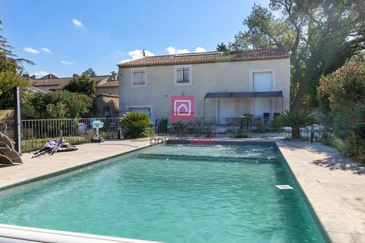 Luxe woning in Le Pontet, Vaucluse