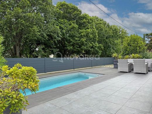 Πολυτελή κατοικία σε Pau, Pyrénées-Atlantiques