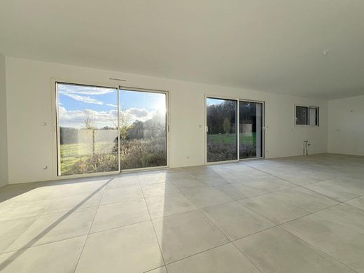 Luxe woning in Le Mans, Sarthe