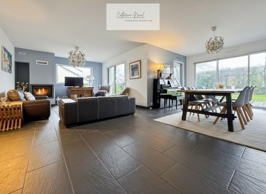 Pornichet, Loire-Atlantiqueの高級住宅