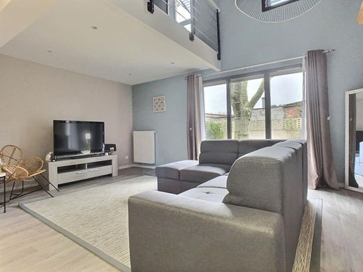 Casa de lujo en Bègles, Gironda