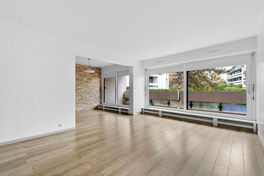 Apartment in Saint-Germain-en-Laye, Yvelines