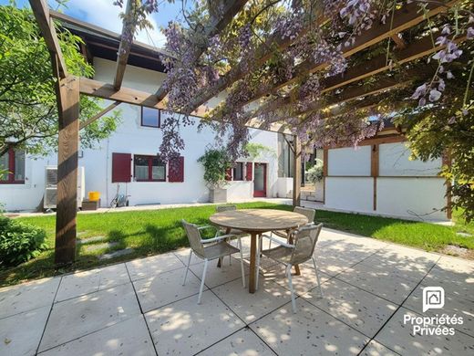 Luxury home in Chevrier, Haute-Savoie
