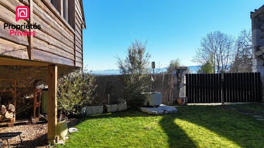 Luxury home in Collonges, Ain